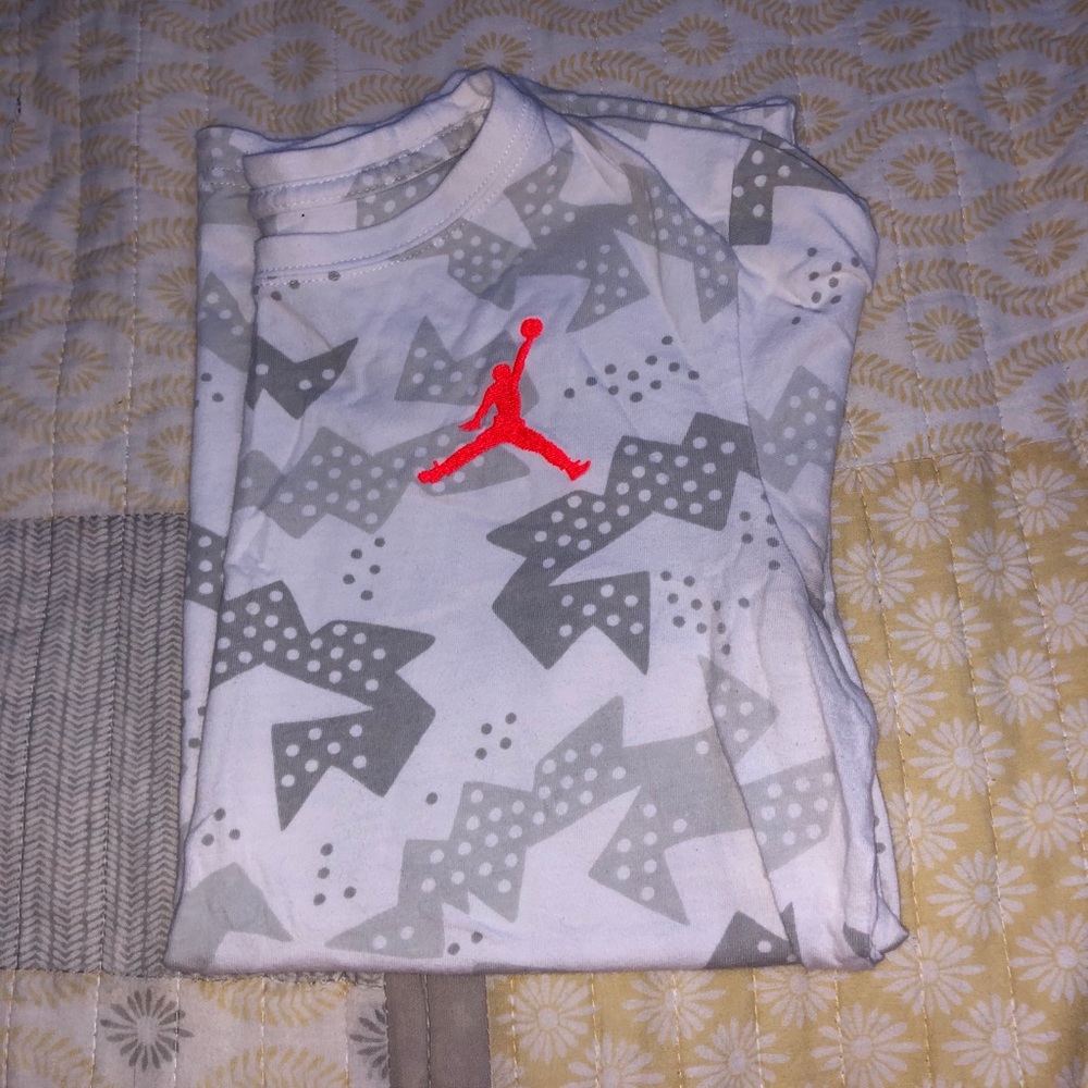Jordan tshirt, size kids large, fits woman’s small